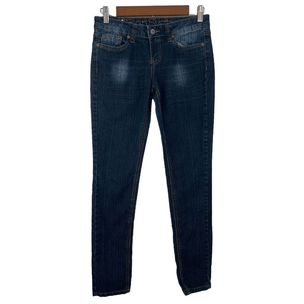 ‎𝅺JEANS